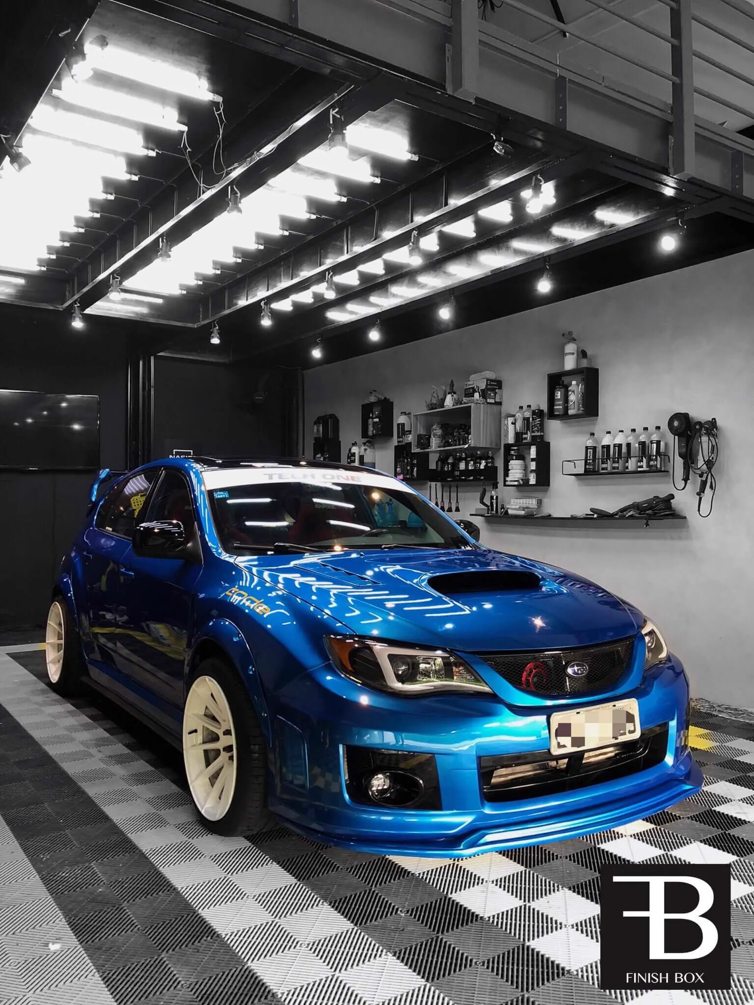Subaru WRX STI azul